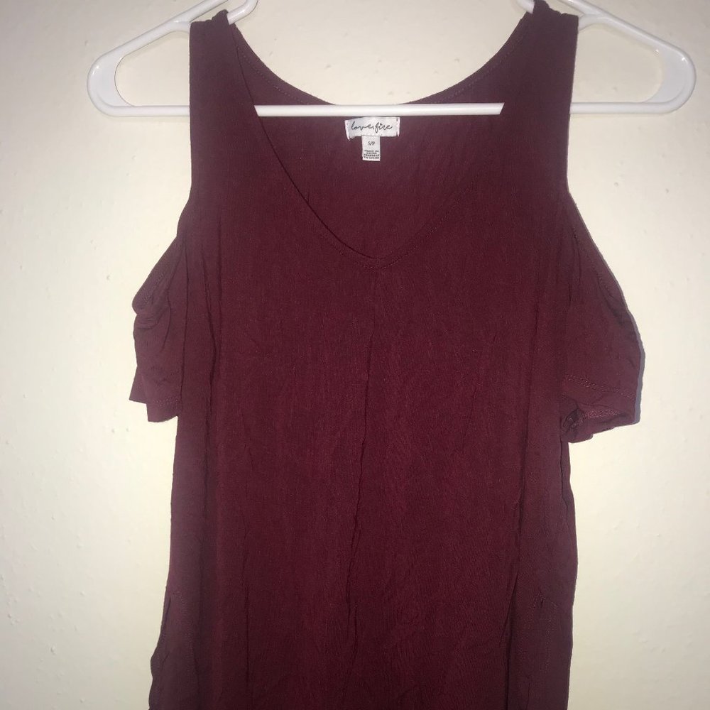 Cold shoulder Tee